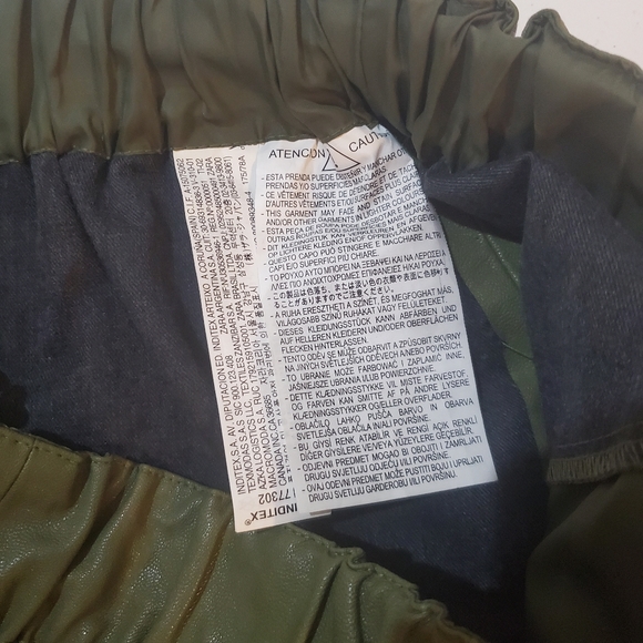 Zara Faux Leather Skirt - Picture 5 of 9